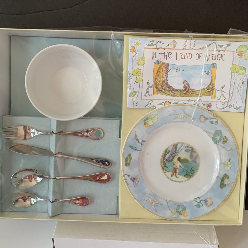 Couzon Les Couverts Conteurs  6 PC Porcelain Childrens Place Setting New in Box